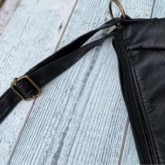 BOC BLACK LEATHER LARGE CROSS ODY PURSE HANDBAG ADJUSTABLE STRAP POCKETS - Picture 10 of 14